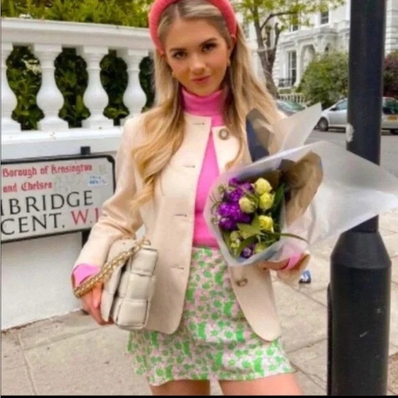 NWOT Zara Women's Floral Green and Pink Skirt Size Large. - Picture 2 of 8